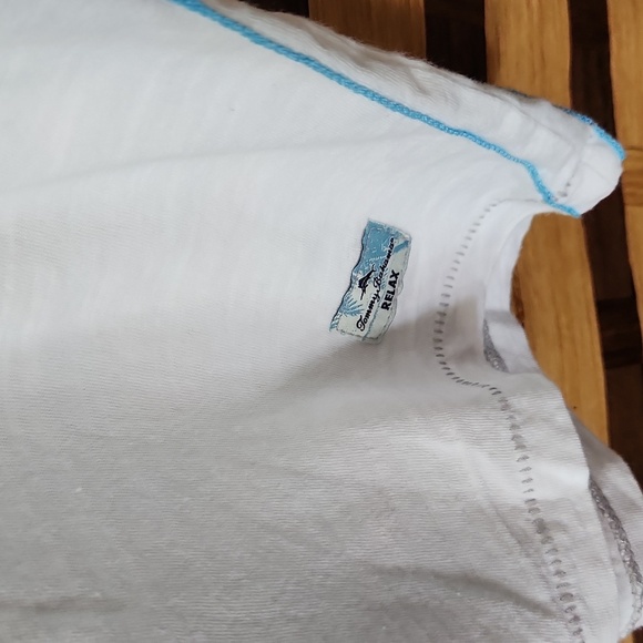 Tommy Bahama Dog Tshirt - Picture 3 of 5